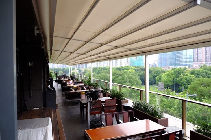 pergola structure